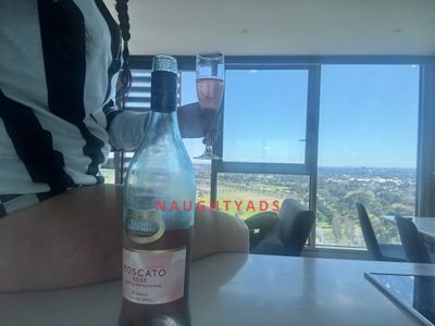 Profile Image of Melbourne Escort Maddy Mheow 