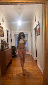 Profile Image of Melbourne Escort Mimi