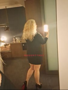 Profile Image of Melbourne Escort MaryJane Tokaji