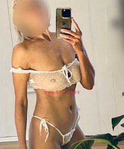 Profile Image of Melbourne Escort PORTIA ST JAMES 