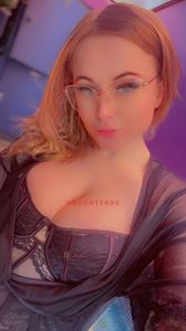 Profile Image of Melbourne Escort Summer 
