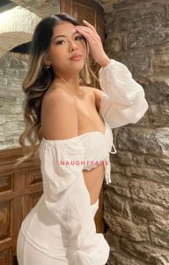 Profile Image of Melbourne Escort syra