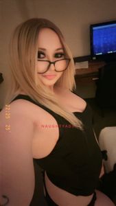 Profile Image of Melbourne Escort Taylah Pasadena