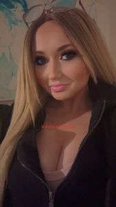 Profile Image of Melbourne Escort Taylah Pasadena