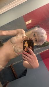 Profile Image of Melbourne Escort Violet 