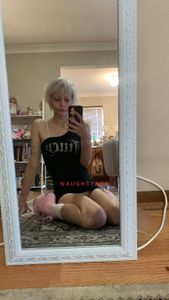 Profile Image of Melbourne Escort Violet 