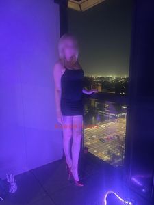 Profile Image of Melbourne Escort Vivian