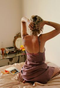 Profile Image of Melbourne Escort Vivienne Fae