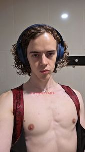 Profile Image of Melbourne Male Escort Scarlet