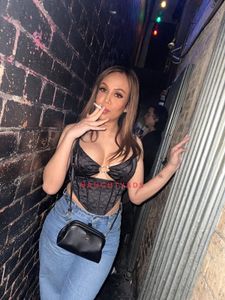 Profile Image of Melbourne Trans Escort Trans Erin