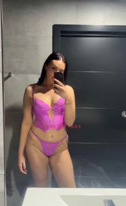 Profile Image of Melbourne Escort Scarlett