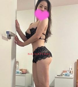 Profile Image of Perth Escort Foxxxy