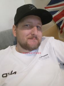 Profile Image of Rosebud Male Adult Content Creator BigDeanLuv