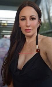Profile Image of Sunshine Coast Escort Bailey Brooks
