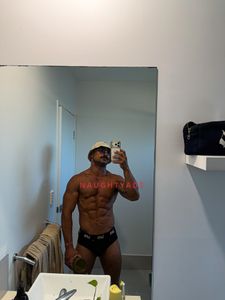 Profile Image of Sunshine Coast Male Escort Jayden Johnson