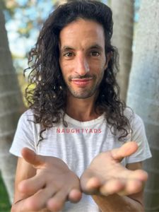 Profile Image of Sunshine Coast Male Escort Kai