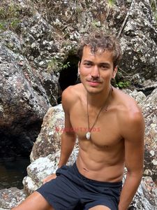 Profile Image of Sunshine Coast Male Escort Leo