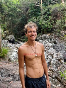 Profile Image of Sunshine Coast Male Escort Leo