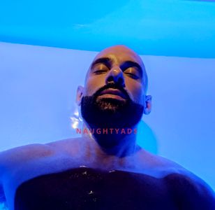 Profile Image of Sunshine Coast Male Escort Tyler Banks
