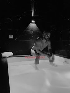 Profile Image of Sunshine Coast Male Escort Tyler Banks