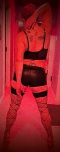 Profile Image of Sydney Escort Foxy Roxy 