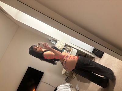 Profile Image of Sydney Escort Tatted Lucy 