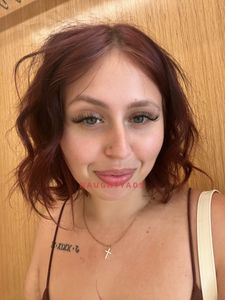 Profile Image of Sydney Adult Content Creator Neighbor Lina