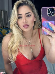 Profile Image of Sydney Escort Roxy rose