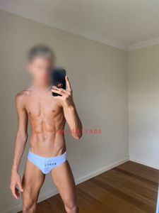 Profile Image of Sydney Male Escort Charlie Luxe