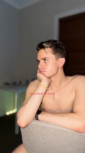 Profile Image of Sydney Male Escort Chase Rey 