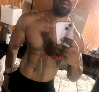 Profile Image of Sydney Male Escort Harry