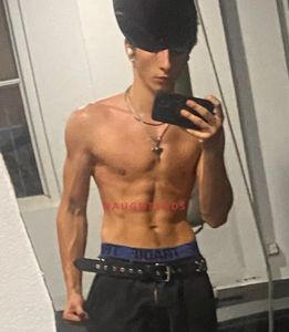 Profile Image of Sydney Male Escort Seth Desire