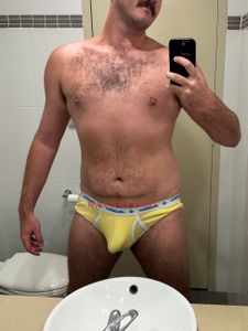 Profile Image of Sydney Male Escort Vinny Bear