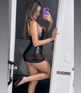 Profile Image of Melbourne Trans Escort Bell