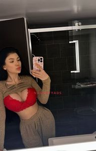 Profile Image of Adelaide Escort Leah