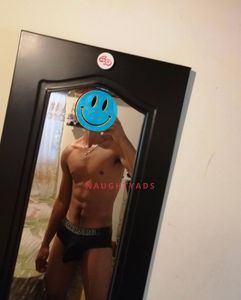 Profile Image of Sydney Male Escort Camilo