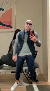 Profile Image of Sydney Male Escort Hung Damien x