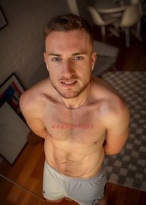 Profile Image of Sydney Male Escort Leo Knight