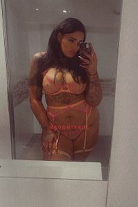 Profile Image of Townsville Escort Brooklyn