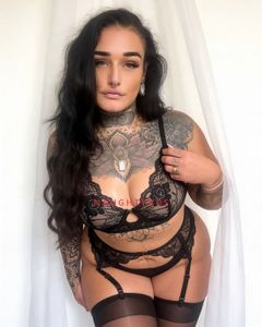 Profile Image of Townsville Escort Brooklyn