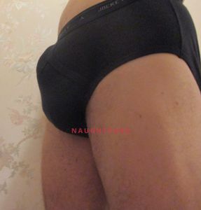 Profile Image of New Plymouth NZ Male Escort Tall Andre - Yummm...
