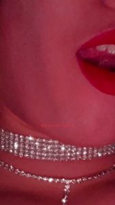 Profile Image of Melbourne Escort Honey Blossom