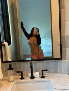Profile Image of Perth Escort Olivia