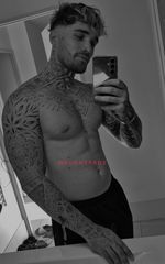 Image of Darwin Male Escort Robin