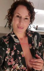 Image of Brisbane Escort Cara La Masseuse