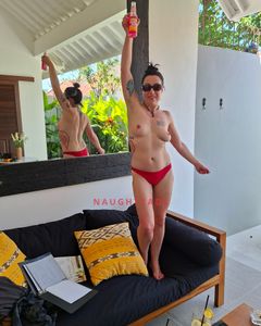 Image of Perth Escort Poppy Fields xx