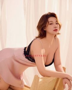 Image of Golden Square Escort Maya