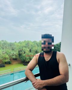 Image of Perth Male Escort Yosh ratz