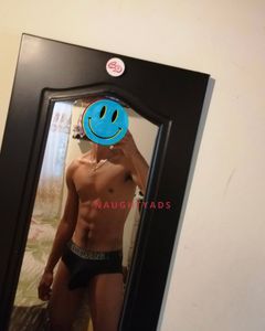 Image of Sydney Male Escort Camilo