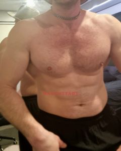 Image of Sydney Male Escort Hung Damien x